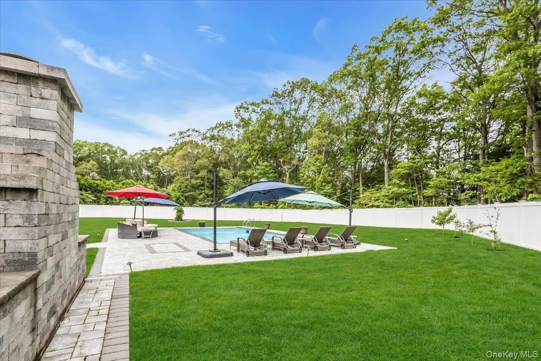 Photo of 21 Buttonwood Drive