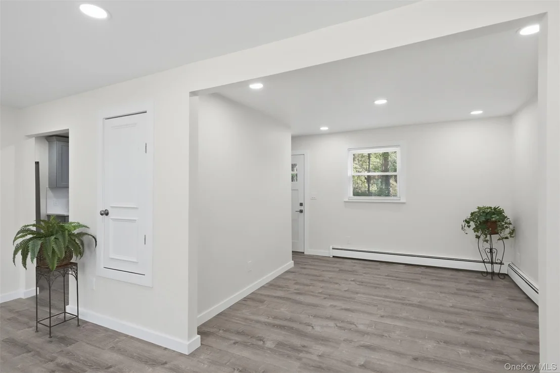 Photo of 22 W Marshall Drive