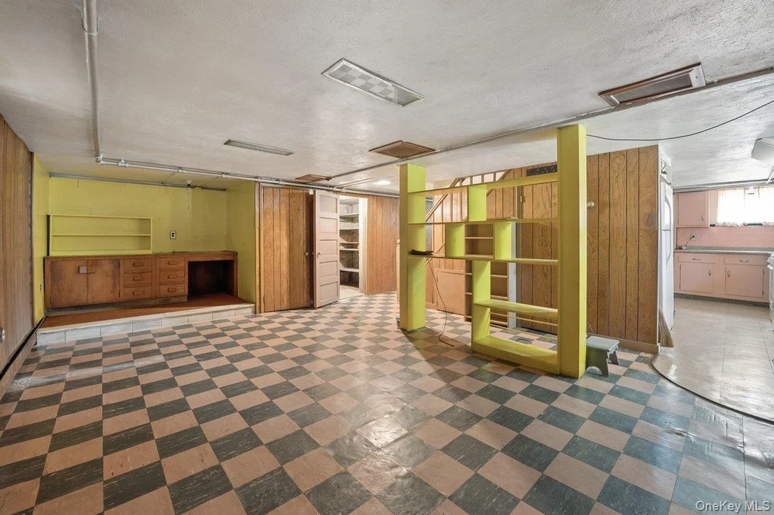Photo of 65 Lyons Road