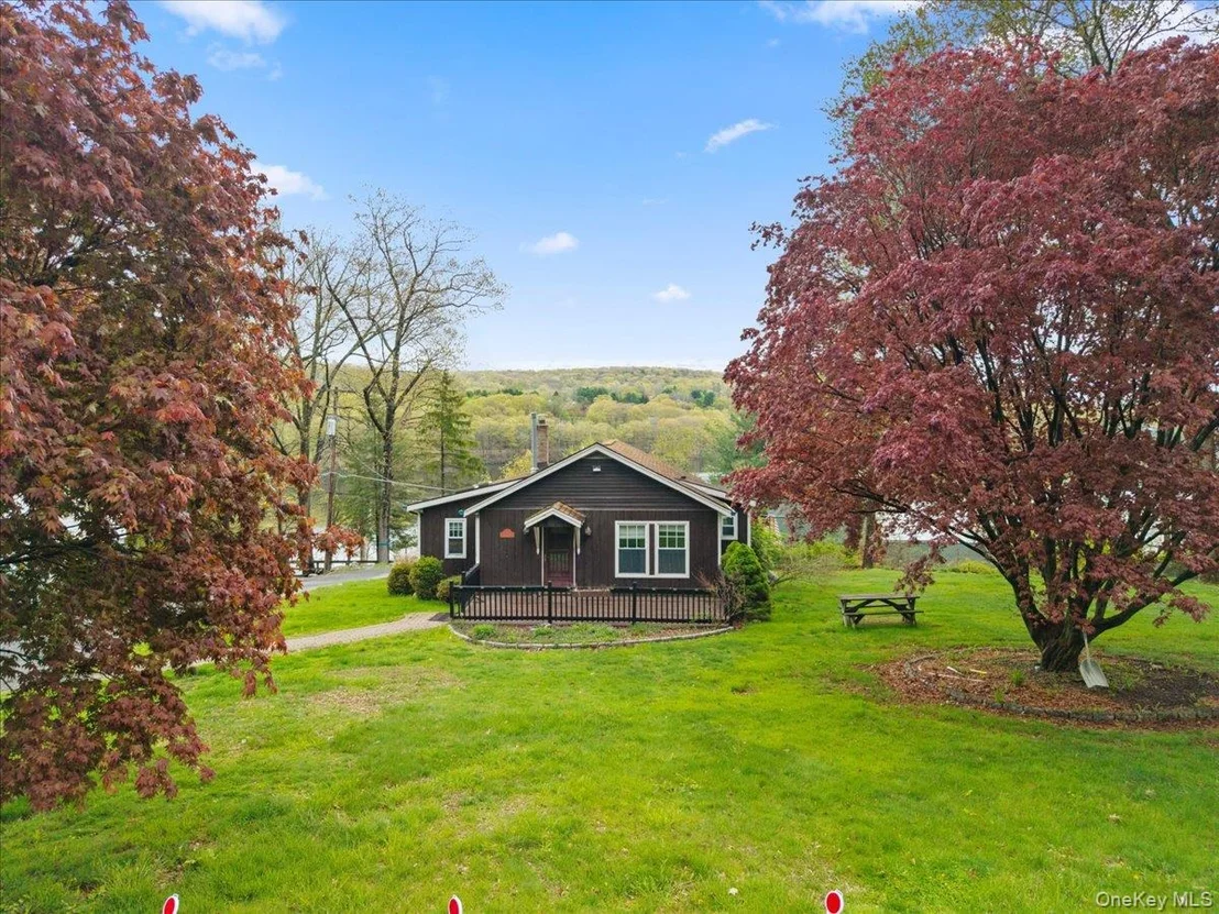 Photo of 4 Beachway Drive