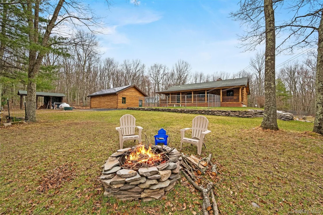 Photo of 563 Peenpack Trail