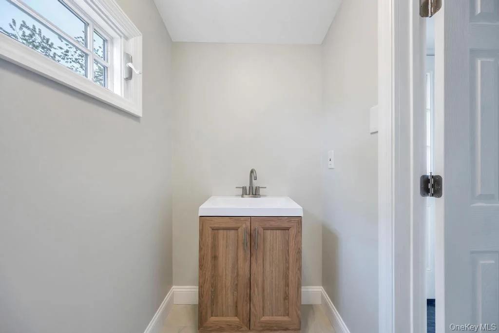 Photo of 446 Riviera Drive