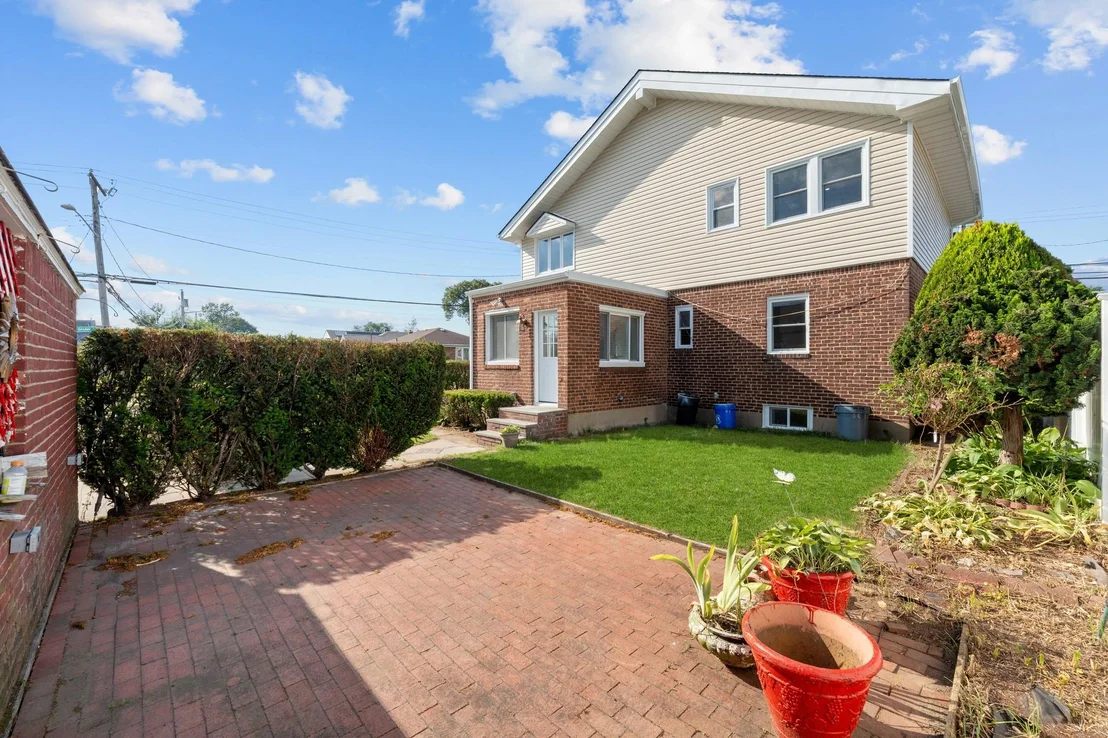 Photo of 126 Lutz Drive
