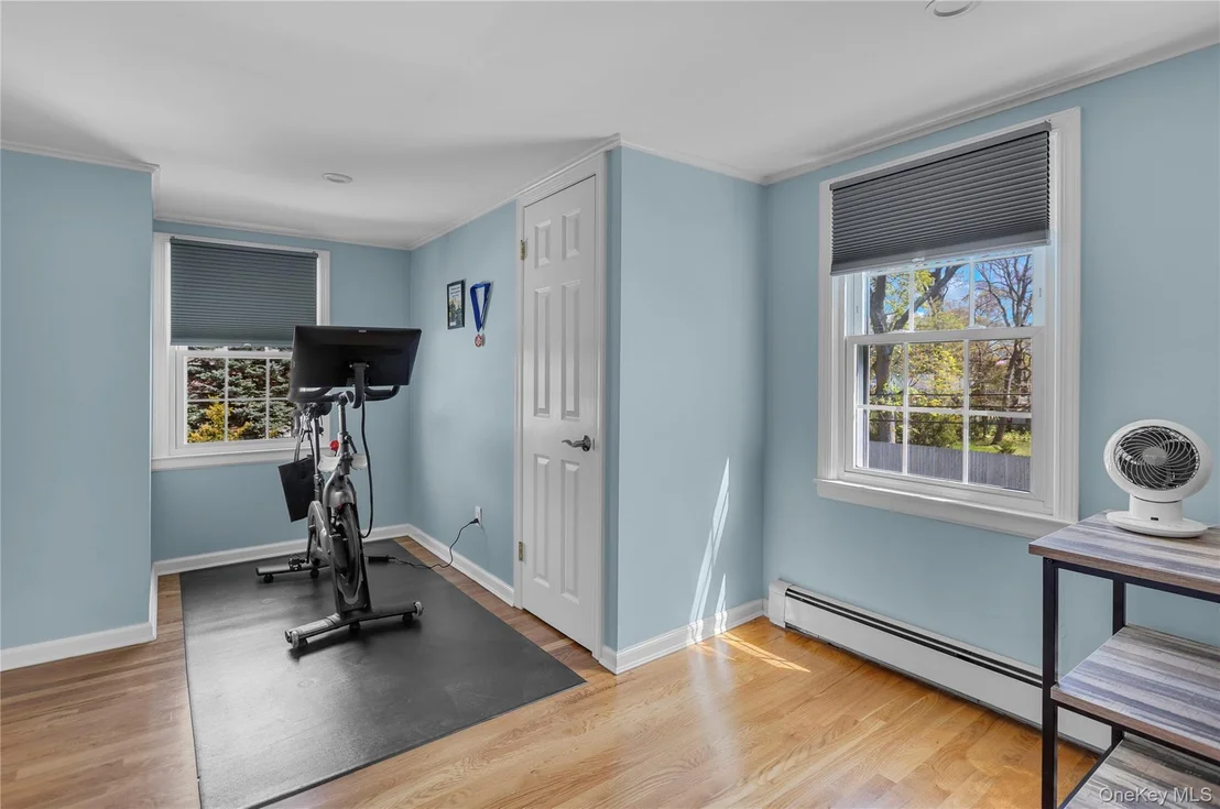 Photo of 113 Roosevelt Avenue