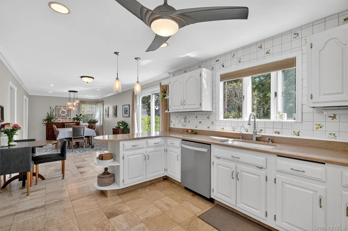 Photo of 268 Marbledale Road