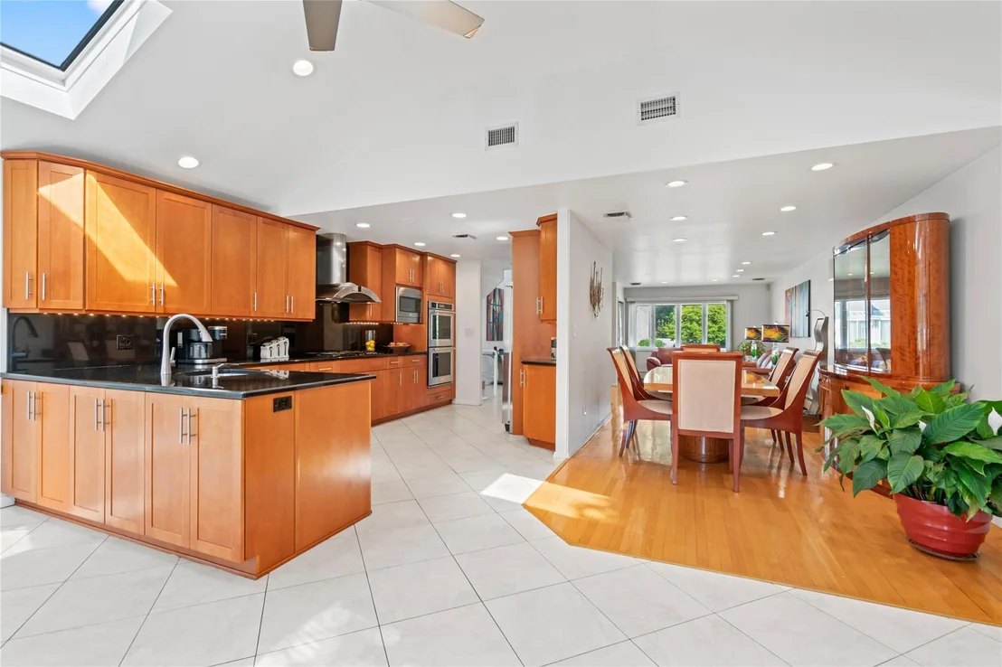 Photo of 128 Seaman Road
