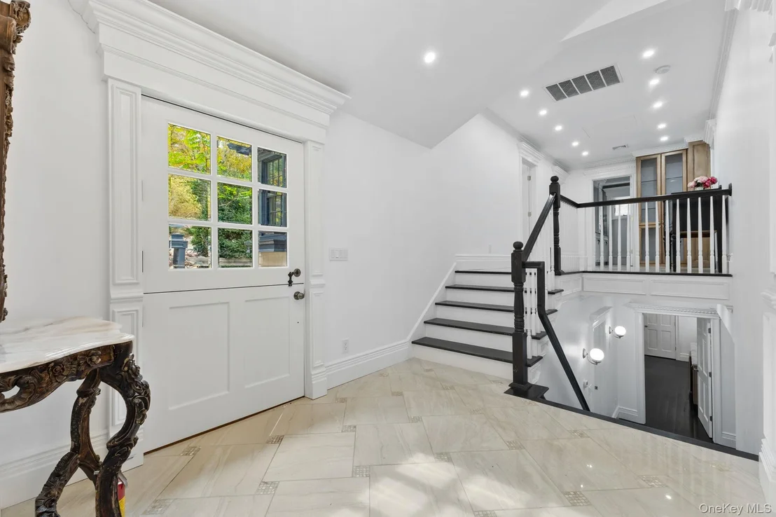 Photo of 675 Quaker Road