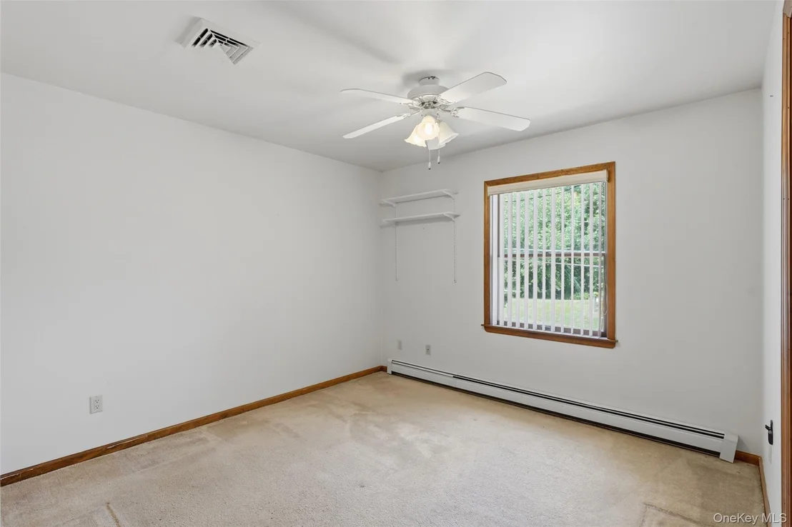 Photo of 122 River Road