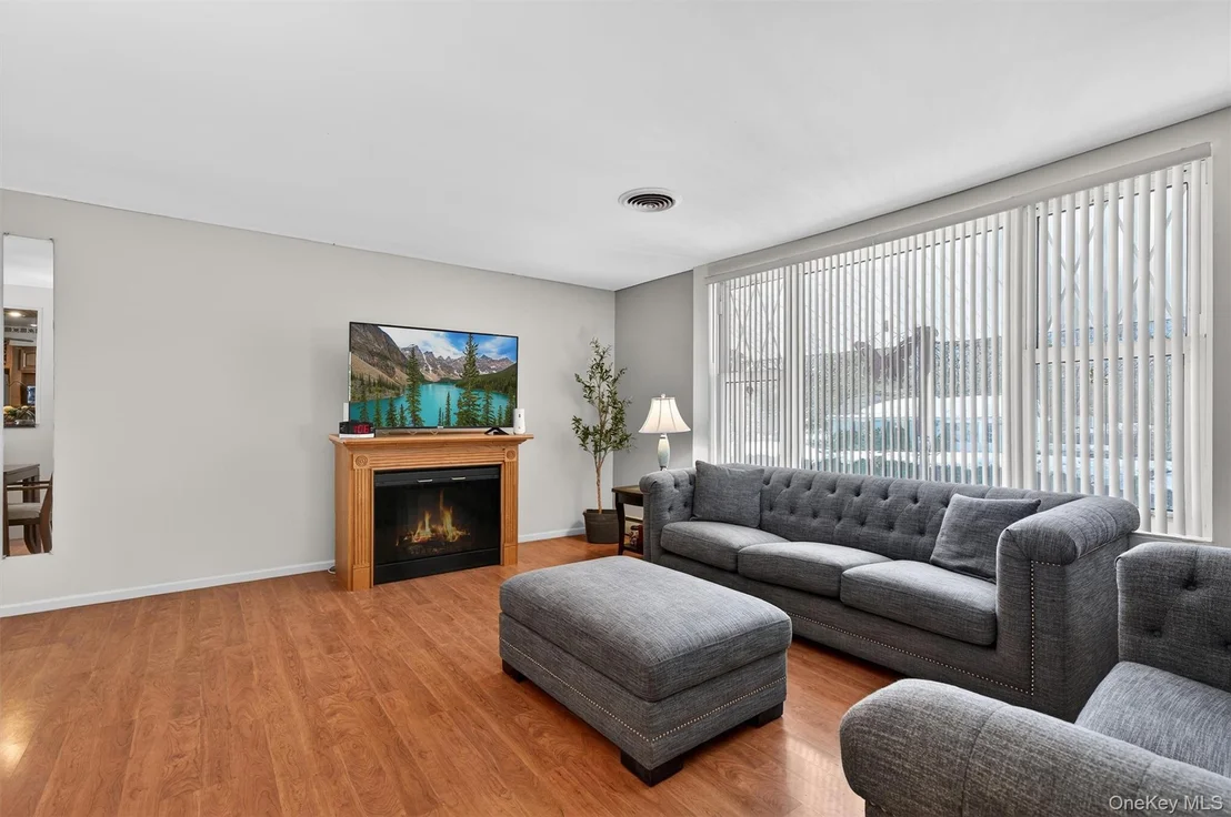 Photo of 14 Scotchtown Drive