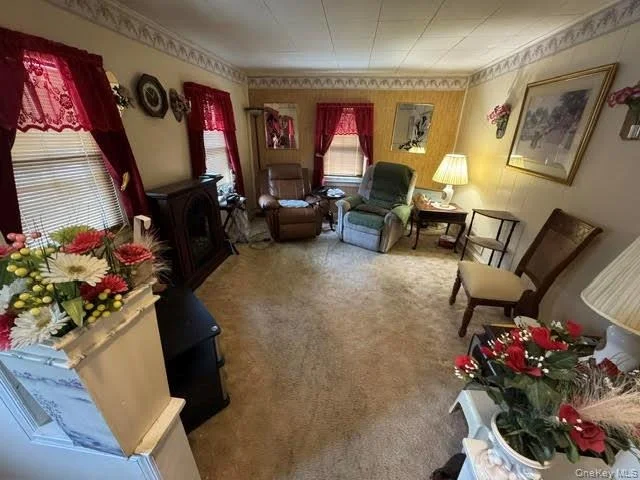 Photo of 10 Forest Avenue