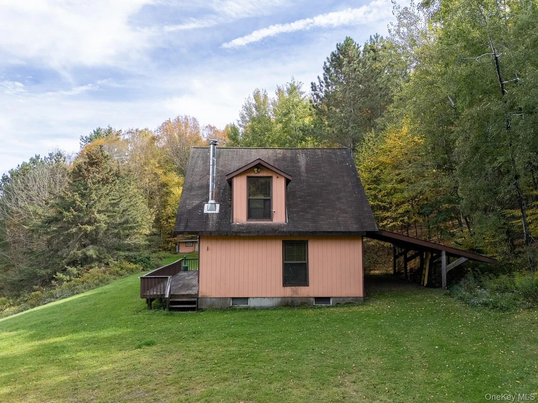 Photo of 515 Magic Mountain Road