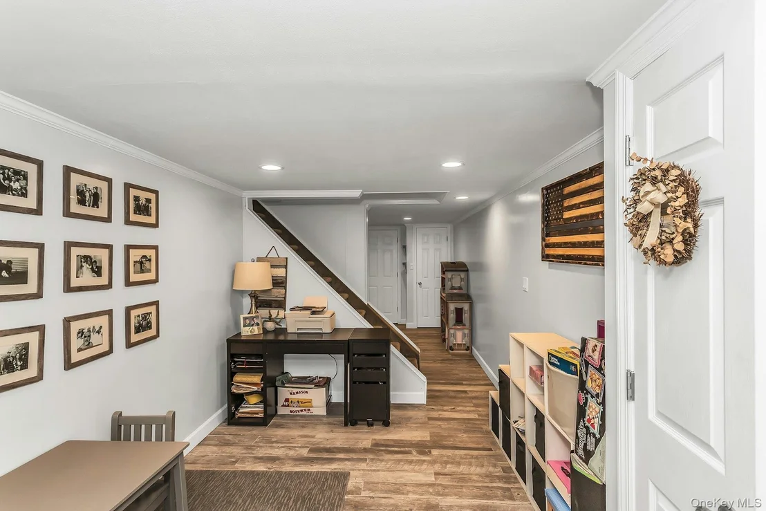 Photo of 991 Ferngate Drive