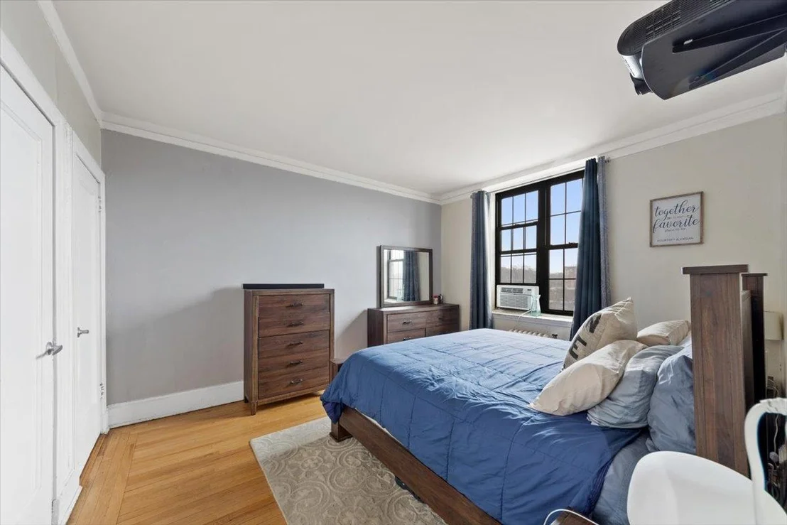 Photo of Unit 4C at 828 Bronx River Road