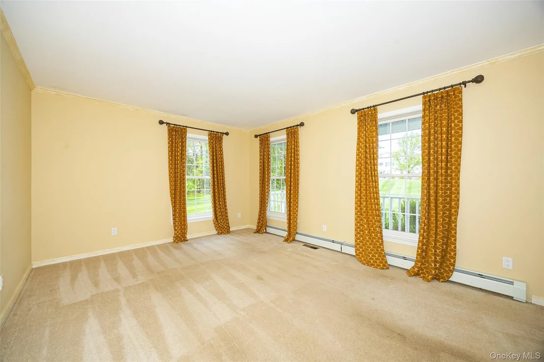 Photo of 76 Rockledge Drive