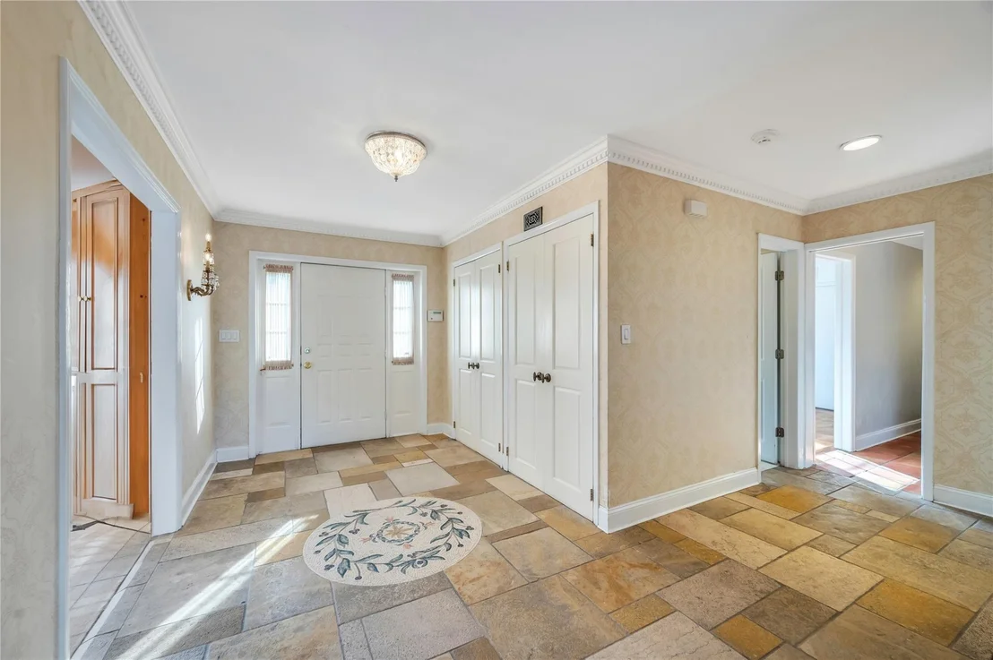 Photo of 76 Hemlock Road