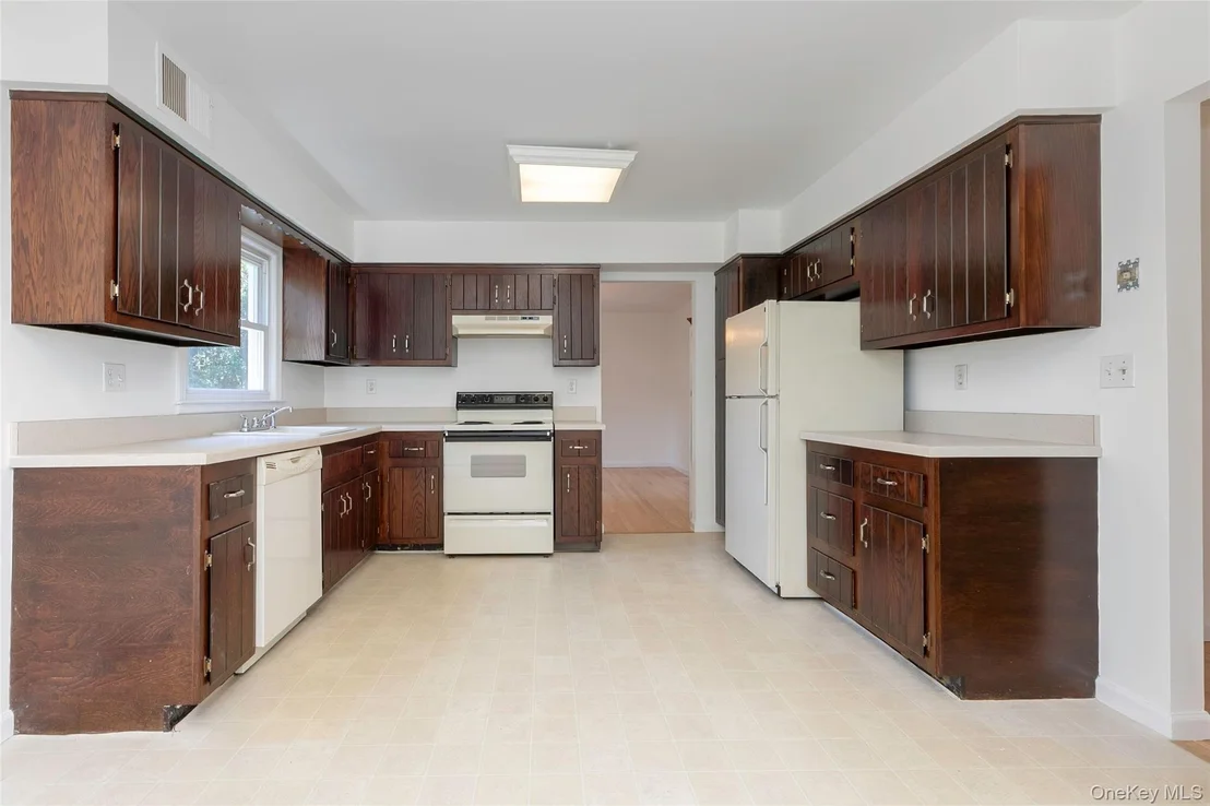 Photo of 48 Clinton Avenue