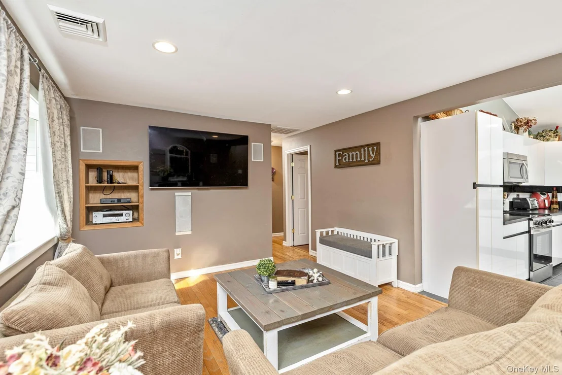 Photo of 21 Aberdeen Drive