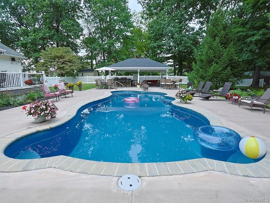 Photo of 2 Panther Lane
