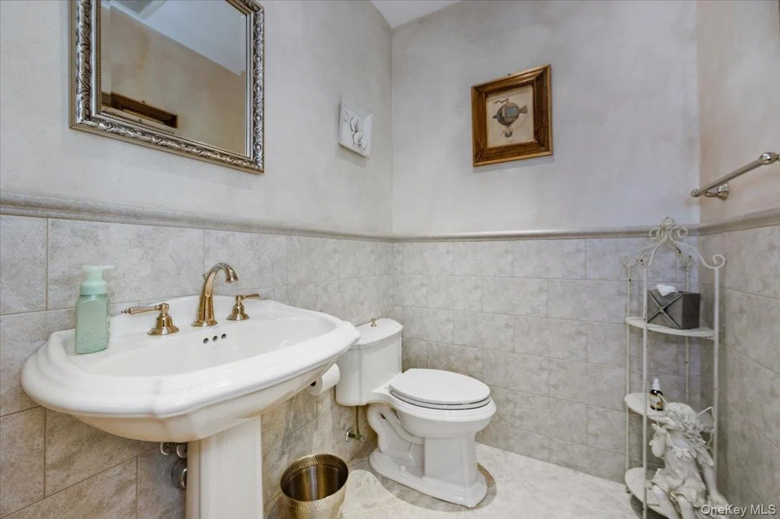 Photo of 165 Peninsula Drive