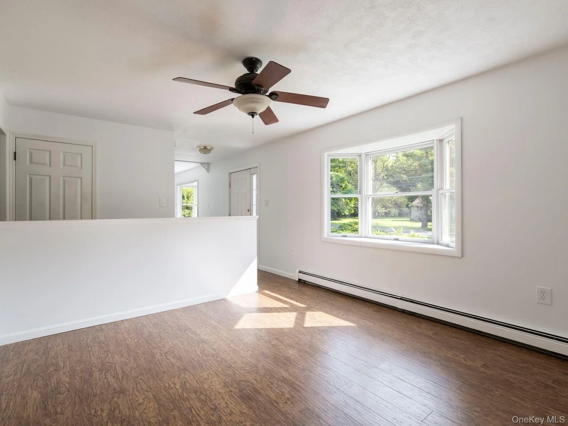 Photo of 233 Queens Highway
