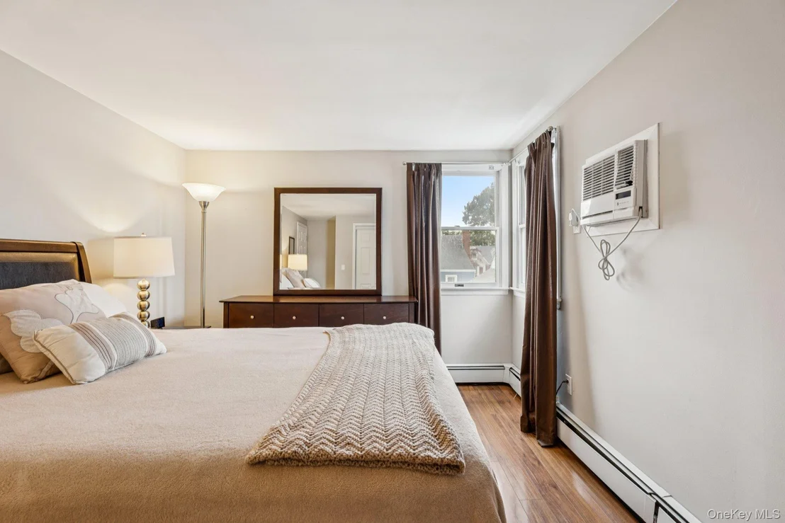 Photo of 215 Harrison Avenue