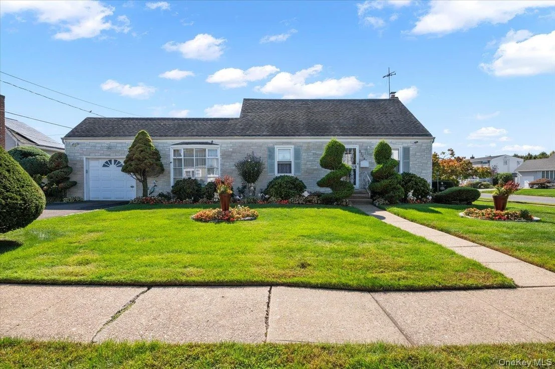 Photo of 3520 Mallard Road