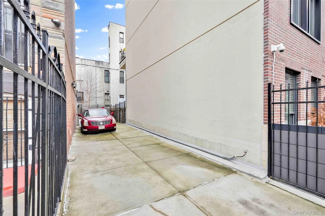 Photo of 63 Irving Place