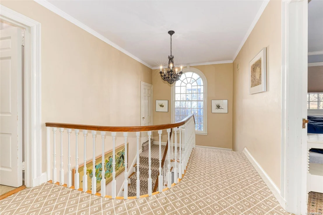 Photo of 19 Hickory Drive