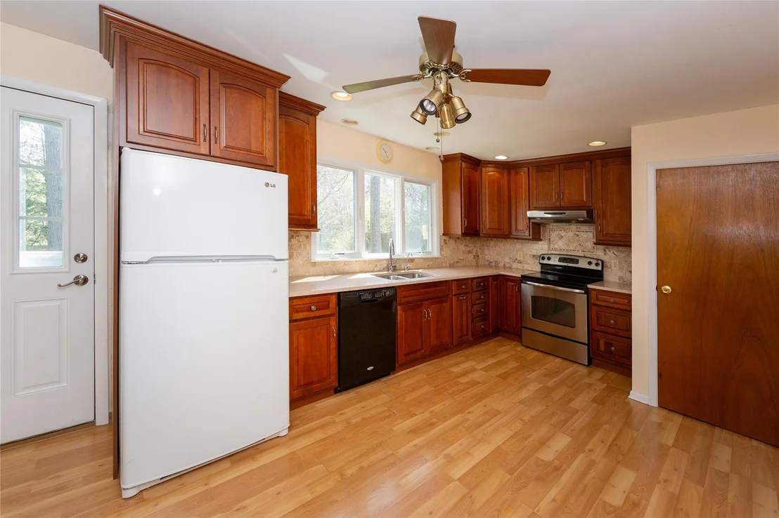 Photo of 37 Lincoln Drive