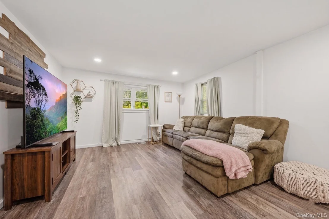 Photo of 19 Hulse Avenue