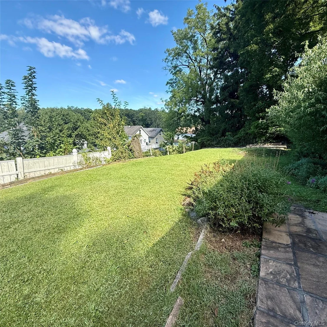 Photo of 92 Linden Avenue