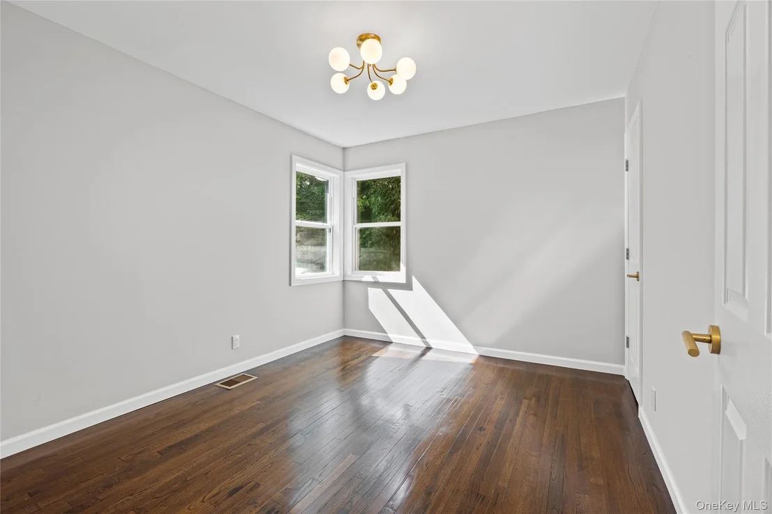 Photo of 24 Laura Drive