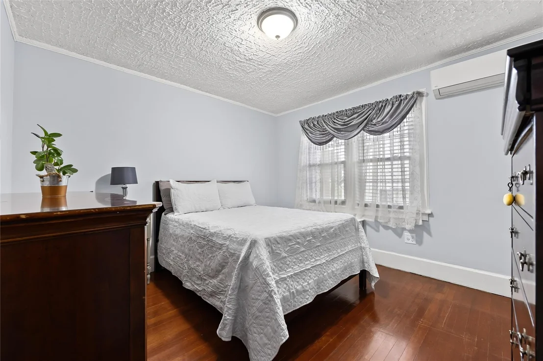 Photo of 52 Esplanade