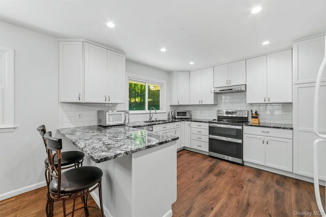 Photo of 124 Cedar Lane