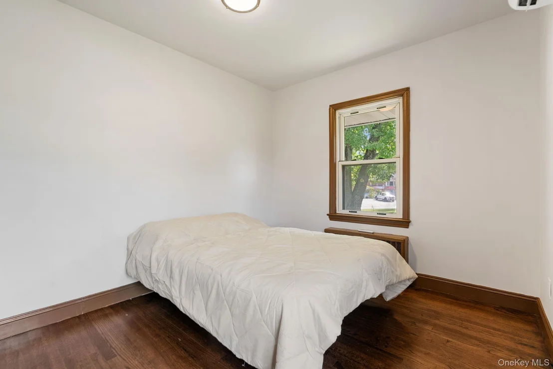 Photo of 601 Lakeside Road