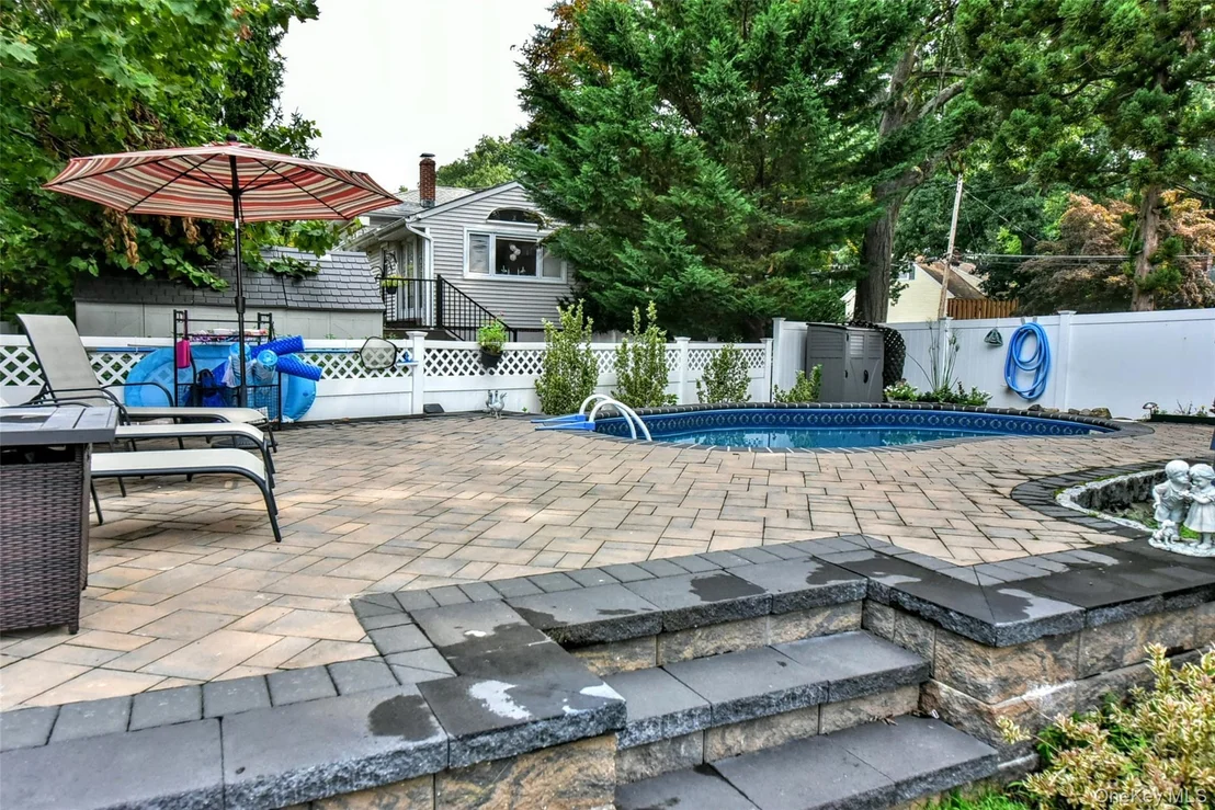 Photo of 3 Forest Knoll Drive