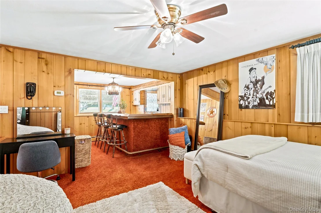 Photo of 355 Sprout Brook Road