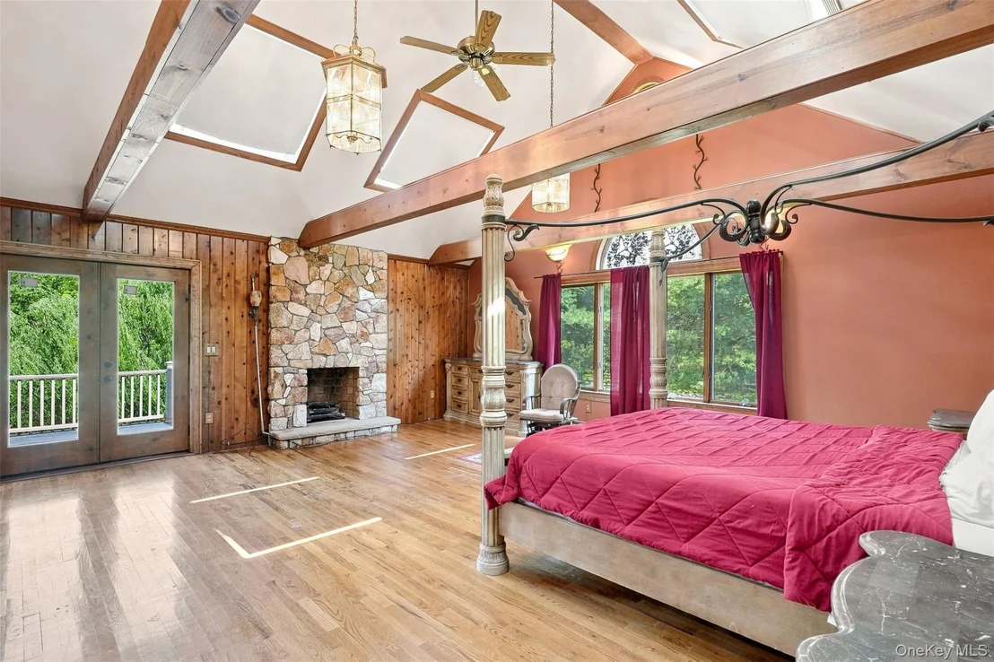 Photo of 289 Pine Grove Road