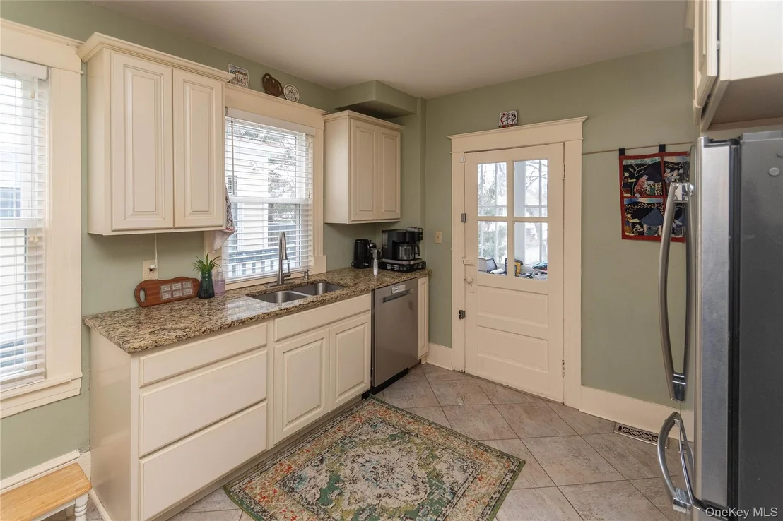 Photo of 17 Streit Avenue
