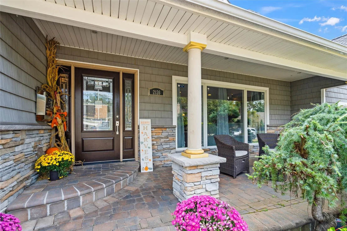 Photo of 2126 Cayuga Drive