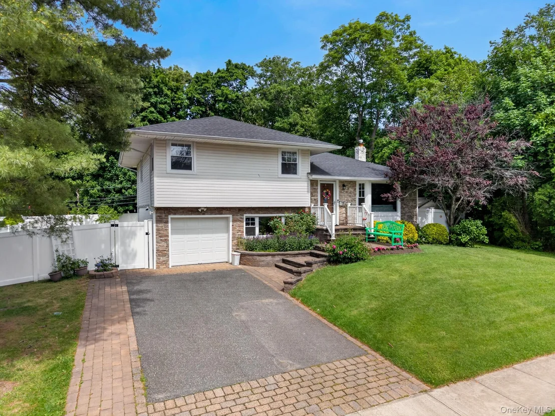Photo of 6 Holly Lane