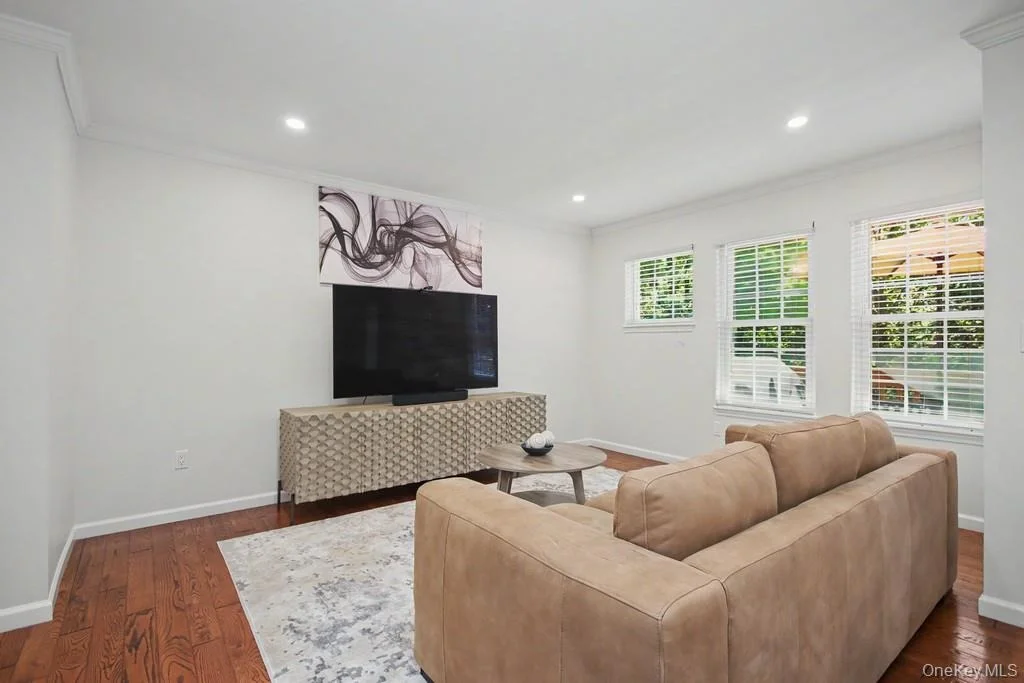 Photo of 101 Elmcrest Drive