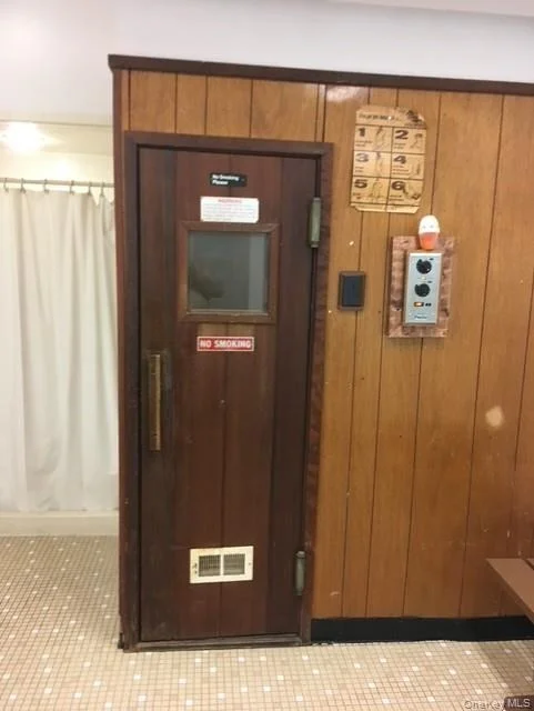 Photo of Unit E at 302 Commons Way