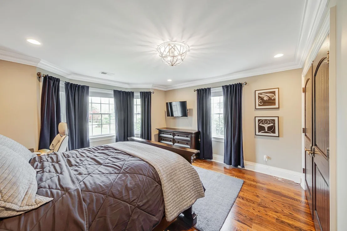 Photo of 184 Hickory Lane