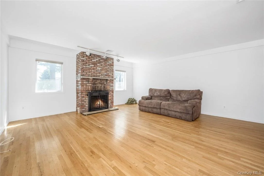 Photo of Unit D at 178D Edgewater Park