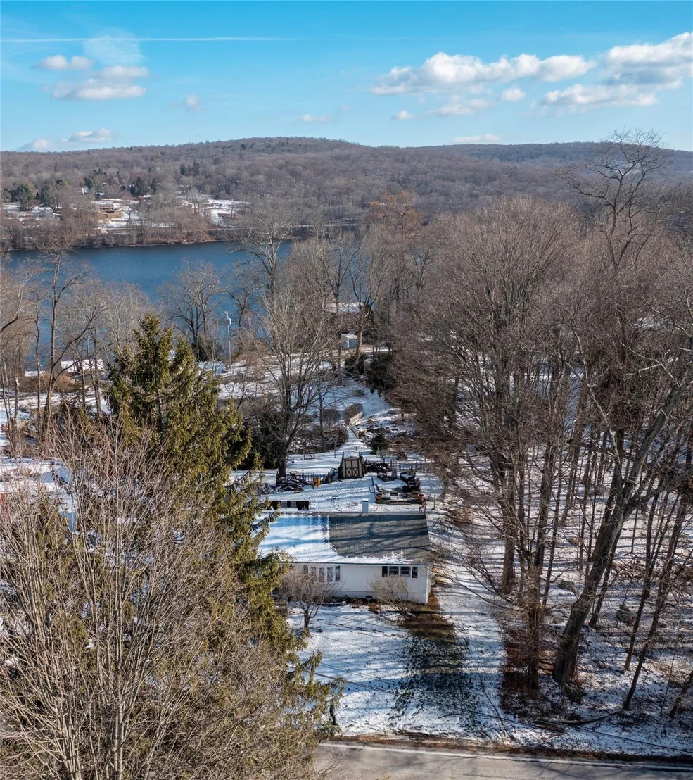 Photo of 1300 Route 292