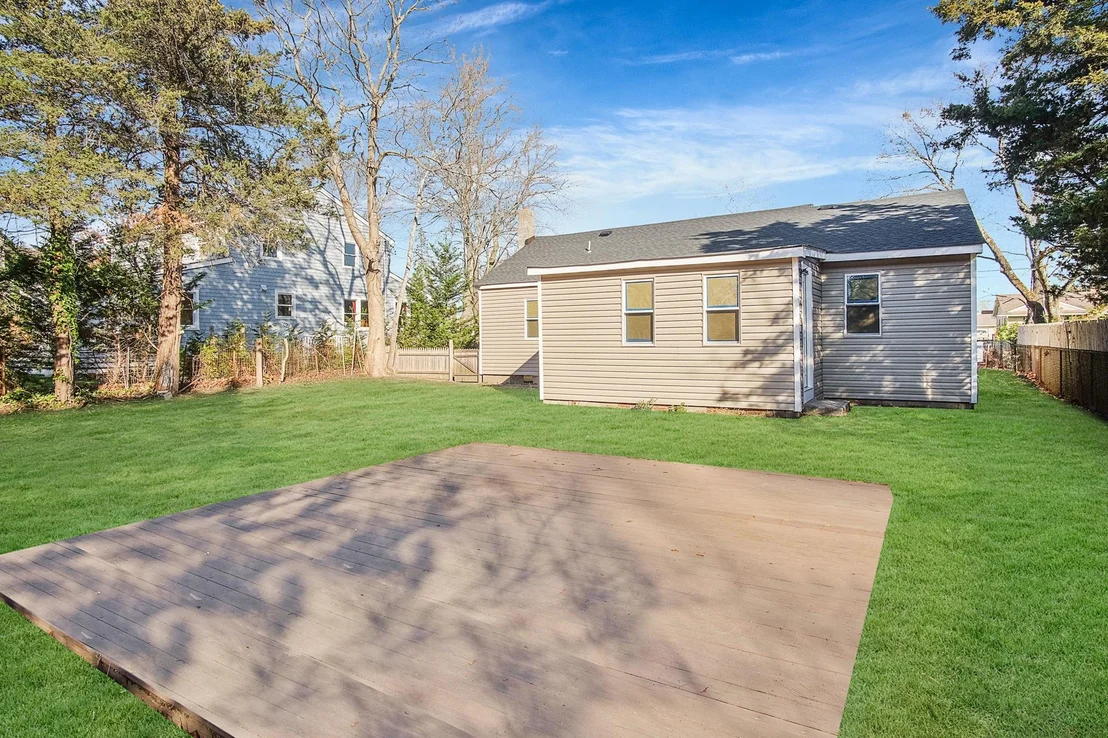 Photo of 95 Fairway Avenue