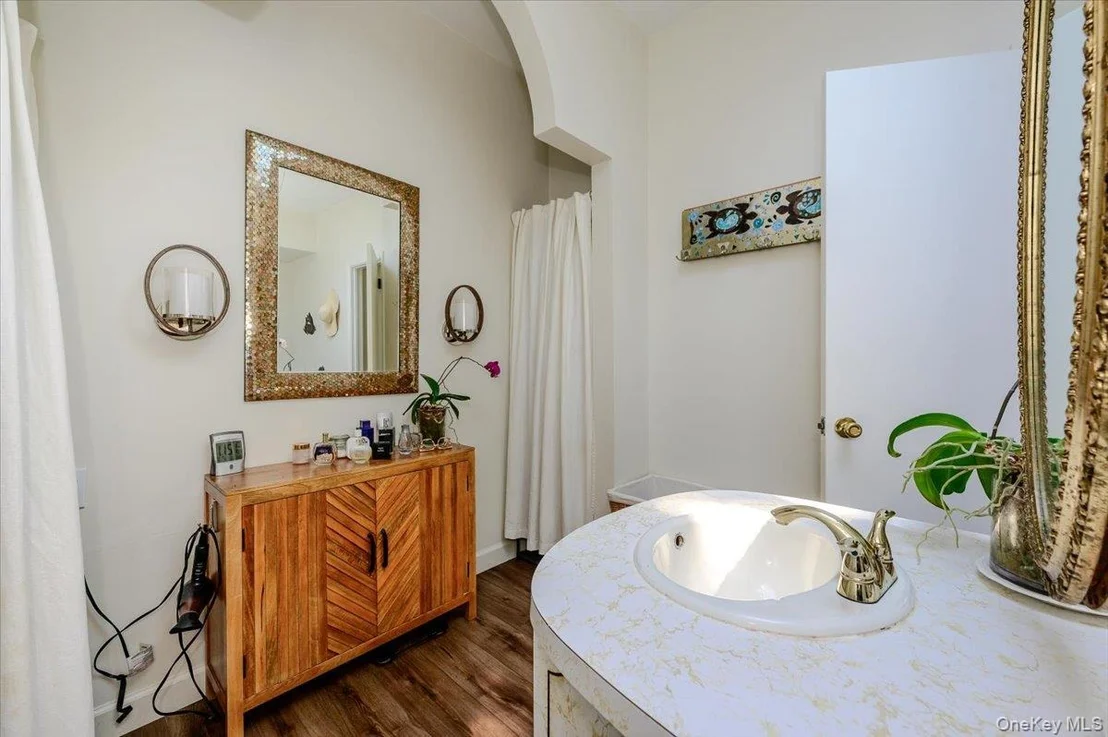 Photo of 35 Melrose Parkway