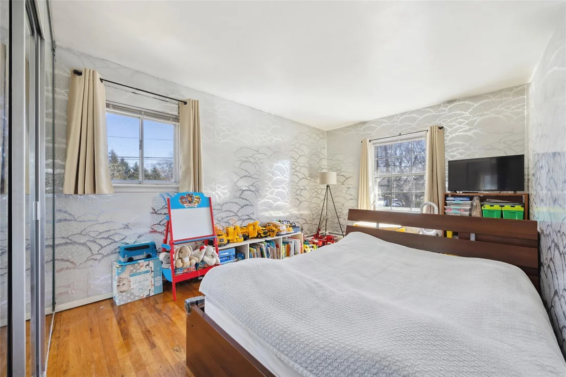 Photo of 132 Crescent Drive