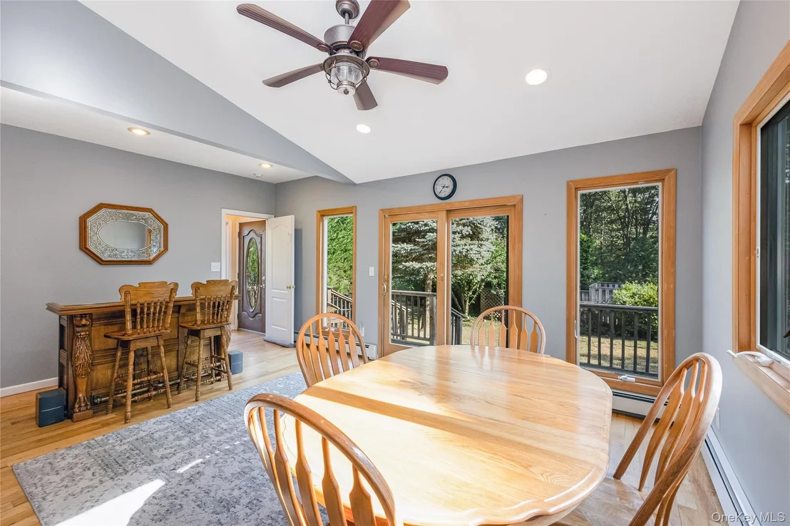 Photo of 1340 Spur Drive S